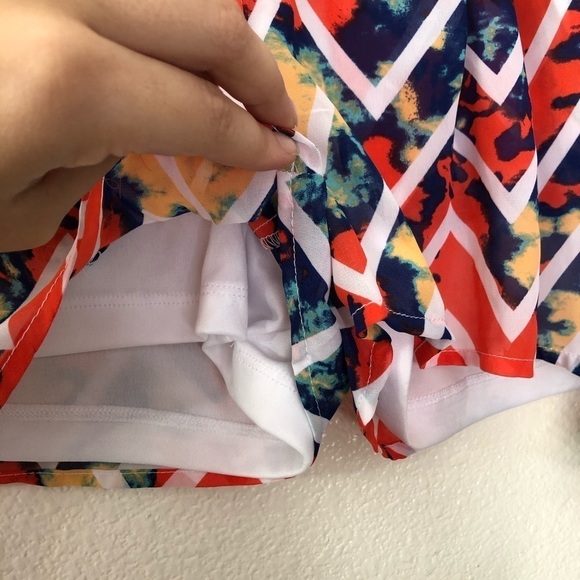 NWT Rewind Colorful White Zig Zag Shorts - Picture 5 of 8